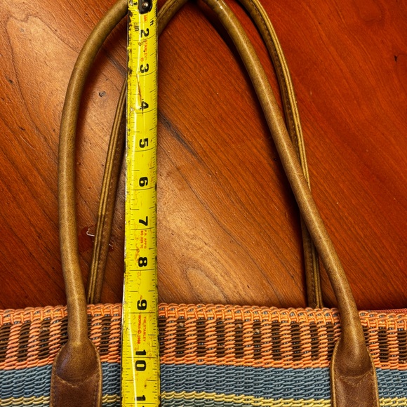 Vintage Southwest style woven handbag purse. Two pockets inside lining. - Picture 7 of 10